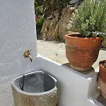 Traditional Village Stone House With Garden - Mykonos