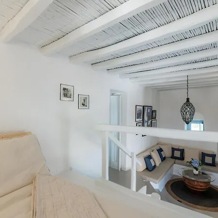 Traditional Village Stone House With Garden - Mykonos